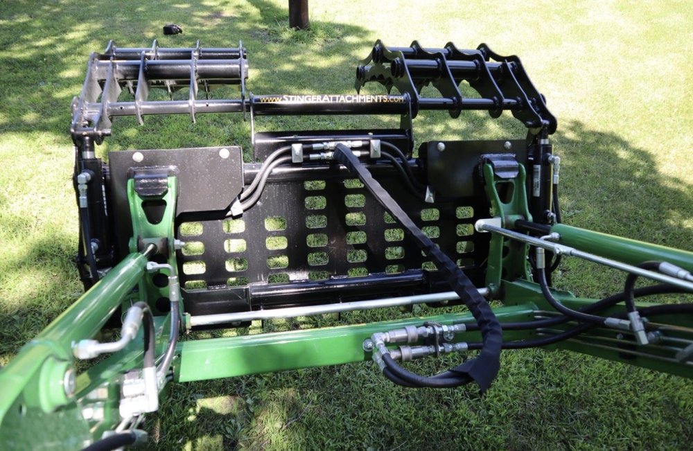 2026 Stinger Attachments 66" Clam Grapple CCG-66