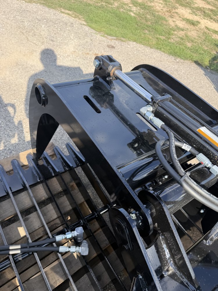 2026 Stinger Attachments 72" Grapple Bucket ROG-72 BOS