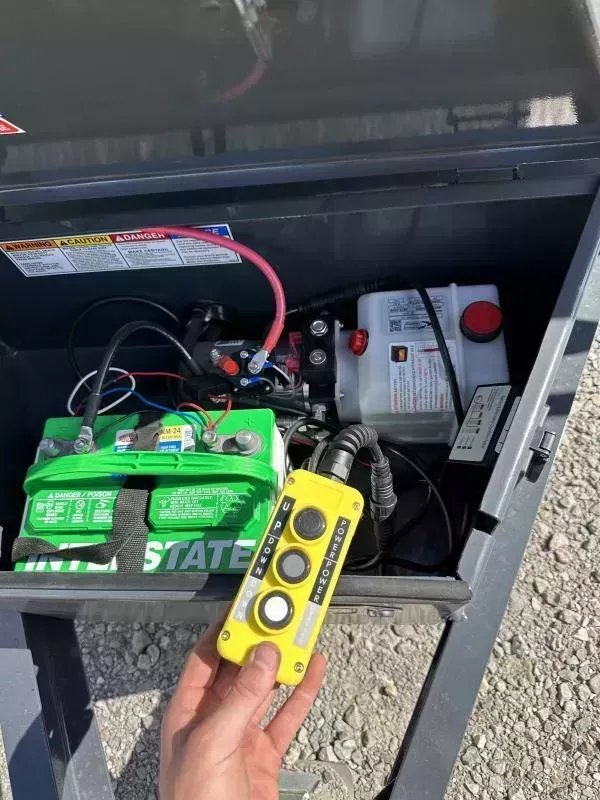 6.42"x Lamar Trailers Dump