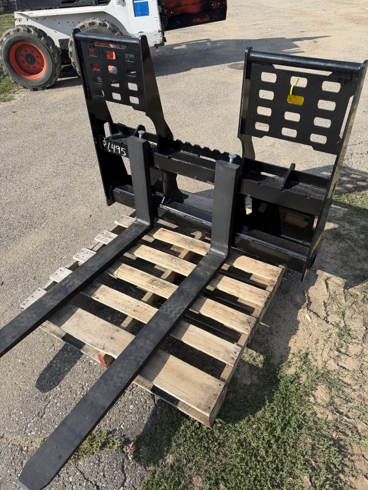 2026 Stinger Attachments 48" Pallet Forks PF255-48