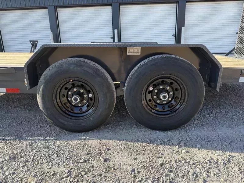 6.92"x20" Lamar Trailers Equipment