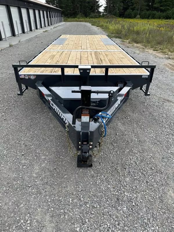 2026 102"X24' 14K Equipment Trailer - Lamar Trailers