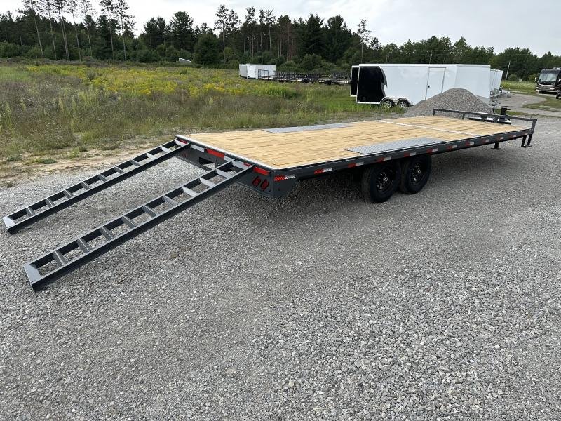 102"x24' Lamar Trailers Equipment