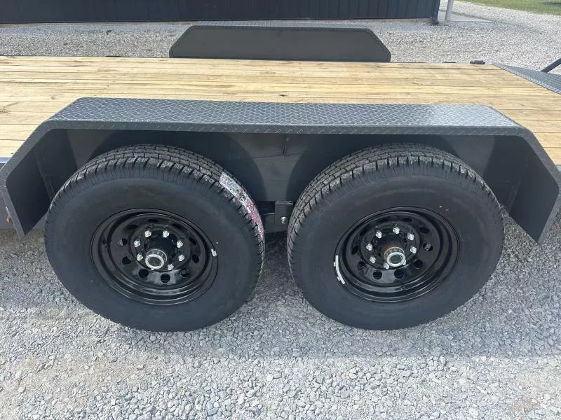 6.92"x20" Lamar Trailers Equipment