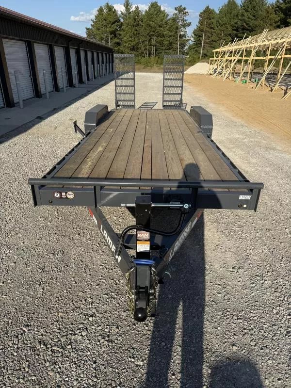 2026 83"X22' 14K Equipment Trailer - Lamar Trailers