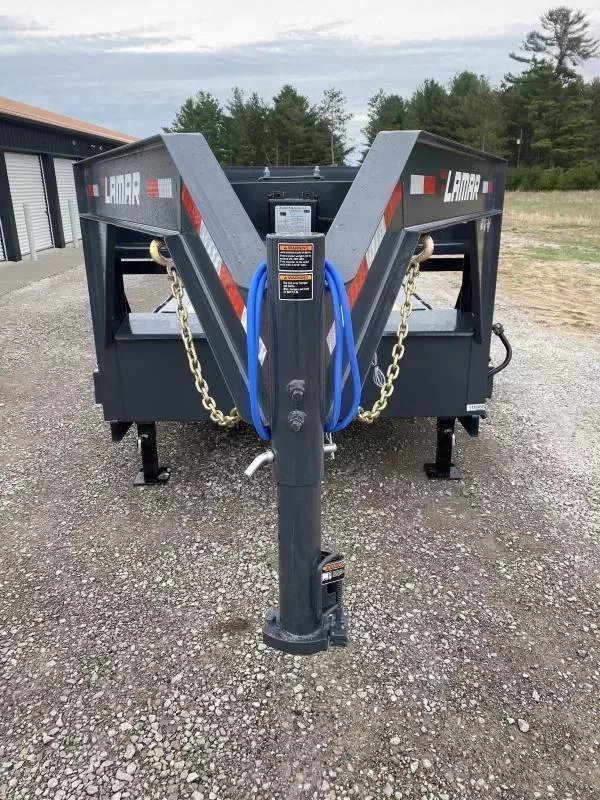 2026 102"X32' 14K Equipment Trailer - Lamar Trailers