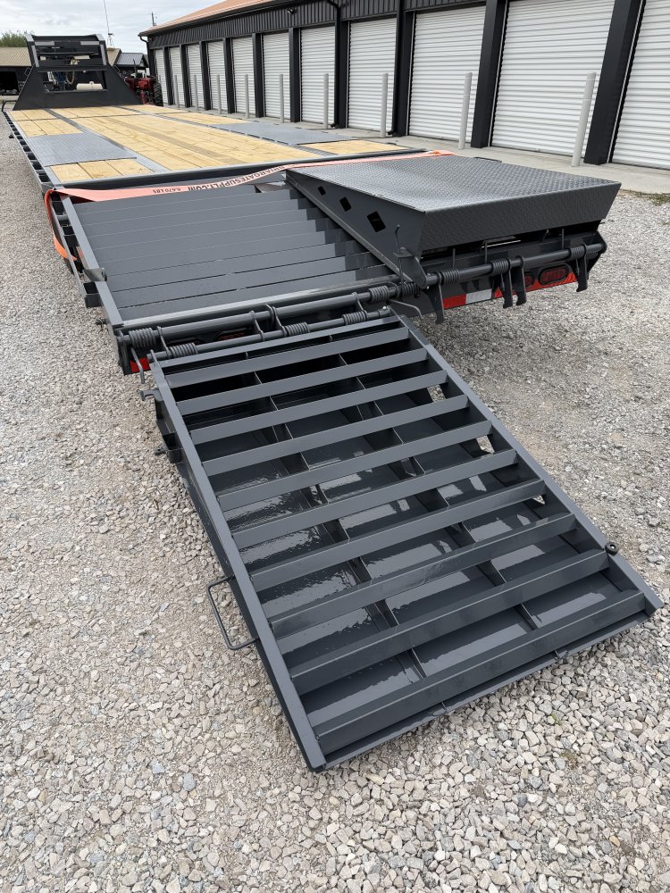 2027 Lamar Trailers 102"x36' Deckover Trailer