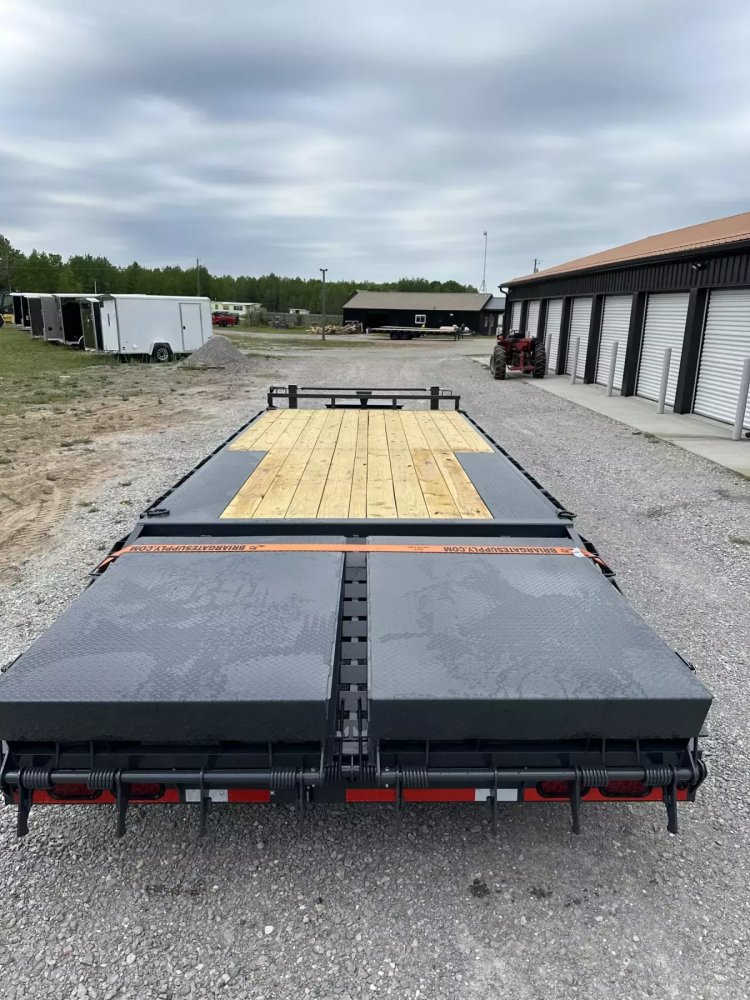 102"x22' Lamar Trailers Equipment