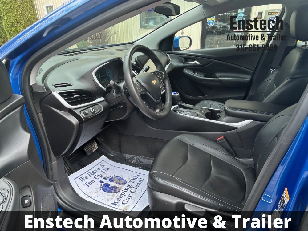 2017 CHEVROLET Volt LT