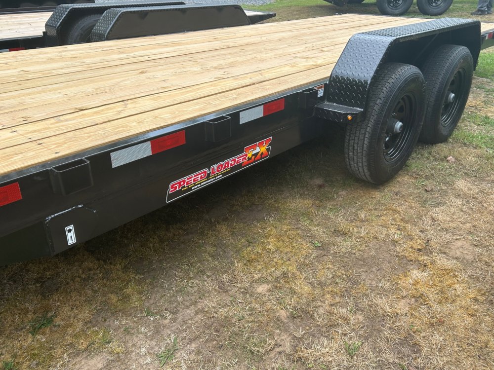 2026 H&H Trailers HEX82220-BP-100 Car Hauler