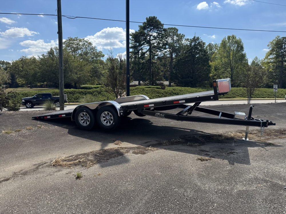 7'x22' TRAX Equipment