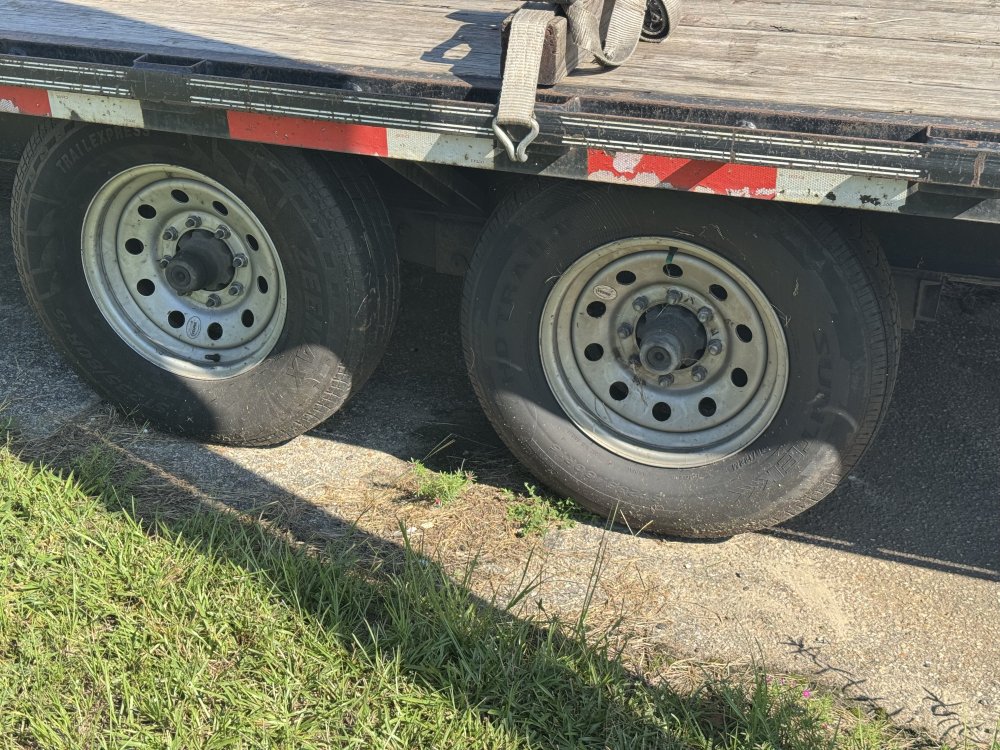 8.5'x40' Davidson Trailers LLC Flatbed Car Hauler