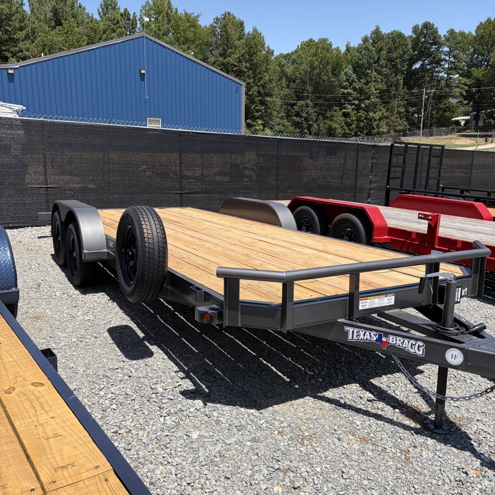 83"x20' Texas Bragg Flatbed Car Hauler