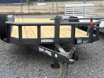 83"x22' Texas Bragg Flatbed Car Hauler thumbnail