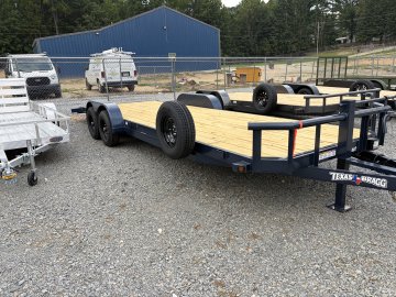 83"x24' Texas Bragg Flatbed Car Hauler thumbnail
