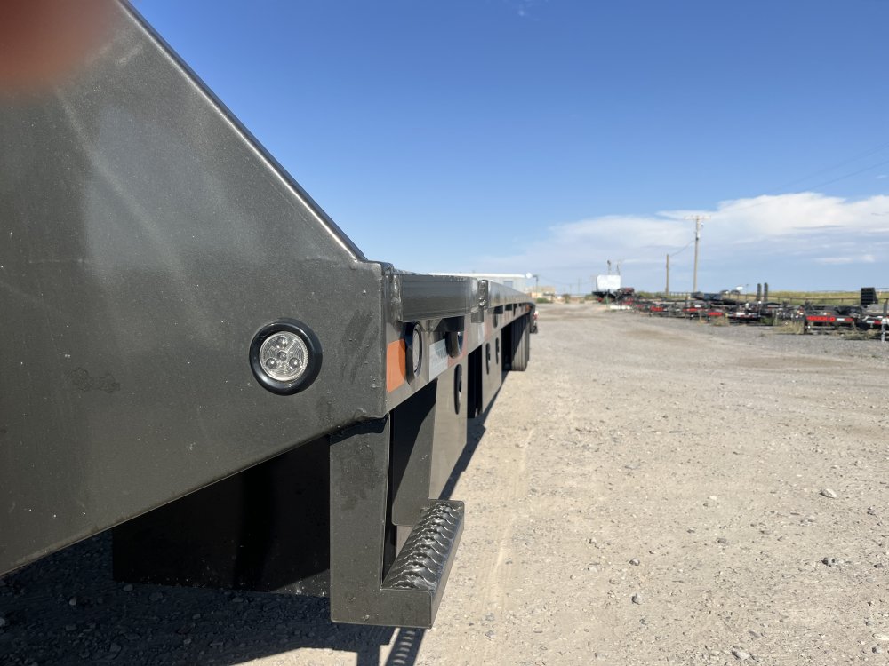 2026 Maxx-D Trailers 102"x40' Gooseneck Trailer