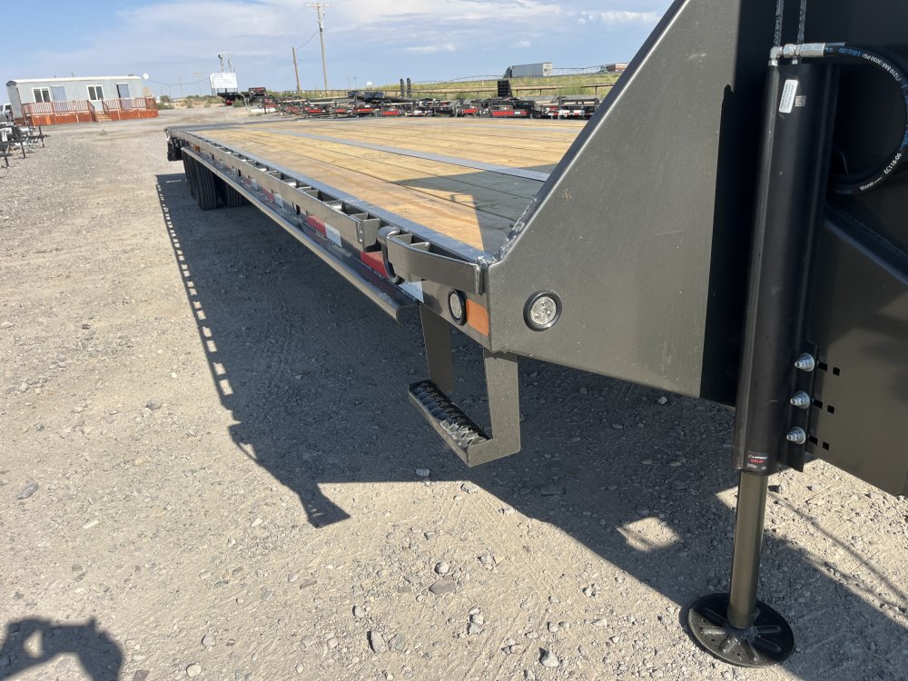 2026 Maxx-D Trailers 102"x40' Gooseneck Trailer
