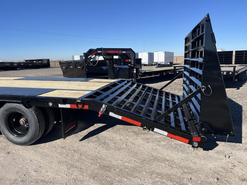 2026 Maxx-D 102"x32' Equipment Trailer