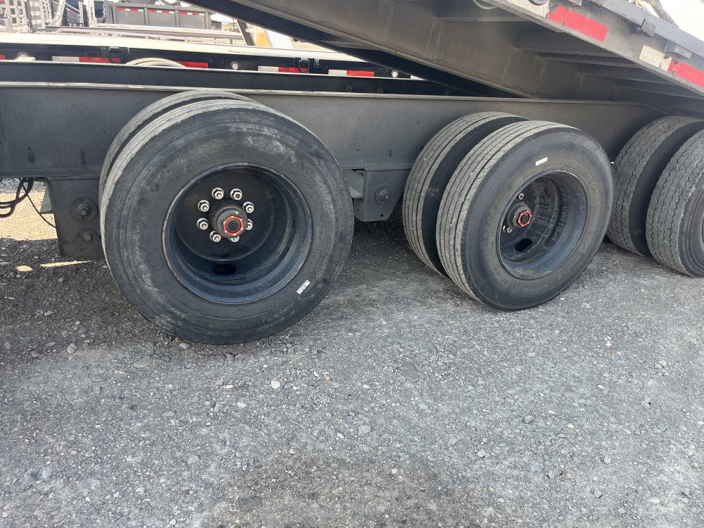 2023 Maxx-D Trailers 102"x40' Gooseneck Trailer