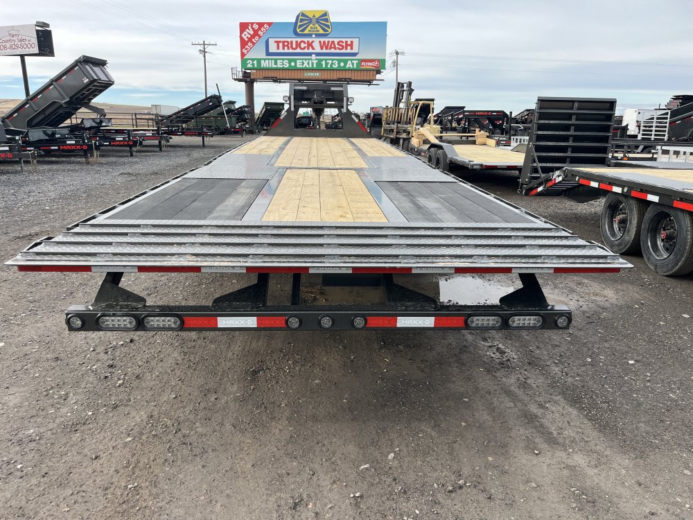2026 Maxx-D 102"x32' Equipment Trailer