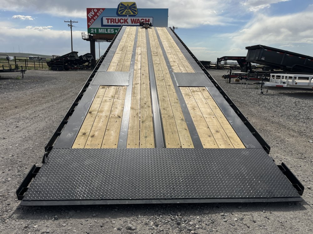 2026 Maxx-D Trailers 102"x40' Gooseneck Trailer