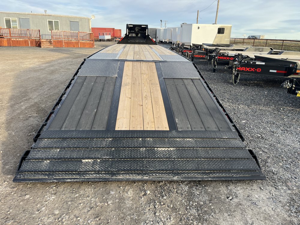 2026 Maxx-D 102"x40' Equipment Trailer