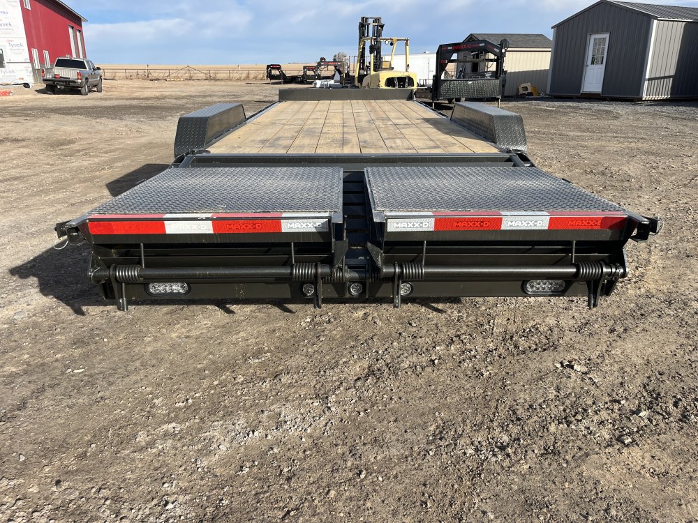 2026 Maxx-D 83"x22' Equipment Trailer