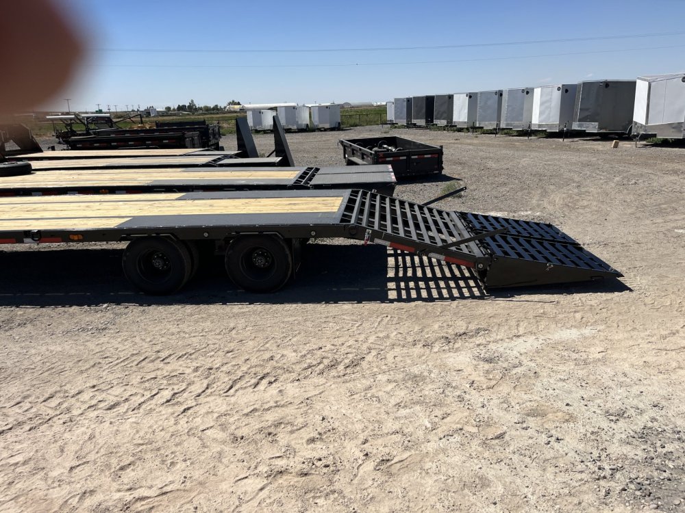 2026 Maxx-D 102"x32' Gooseneck Trailer