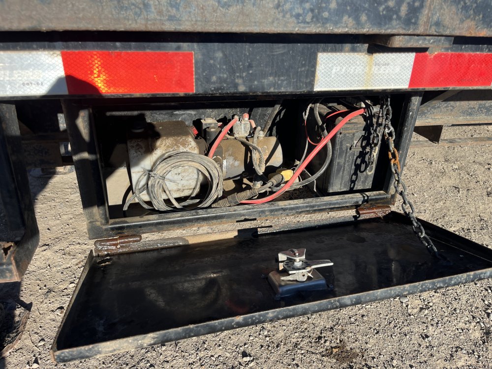 2018 PJ Trailer 102"x34' Gooseneck Trailer