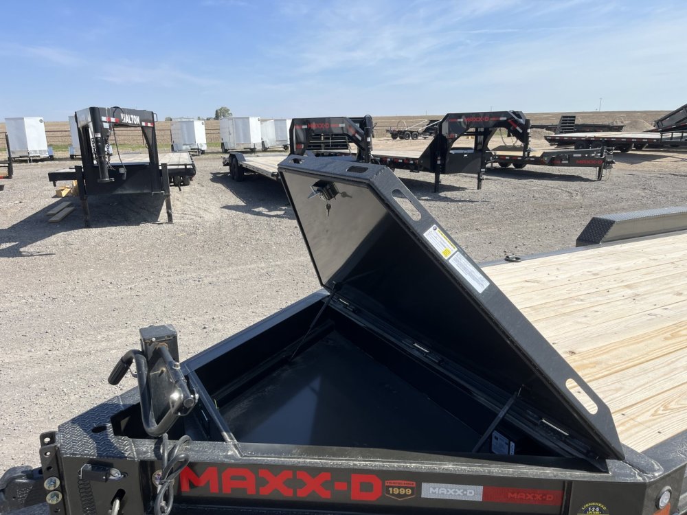 2026 Maxx-D 83"x22' Equipment Trailer