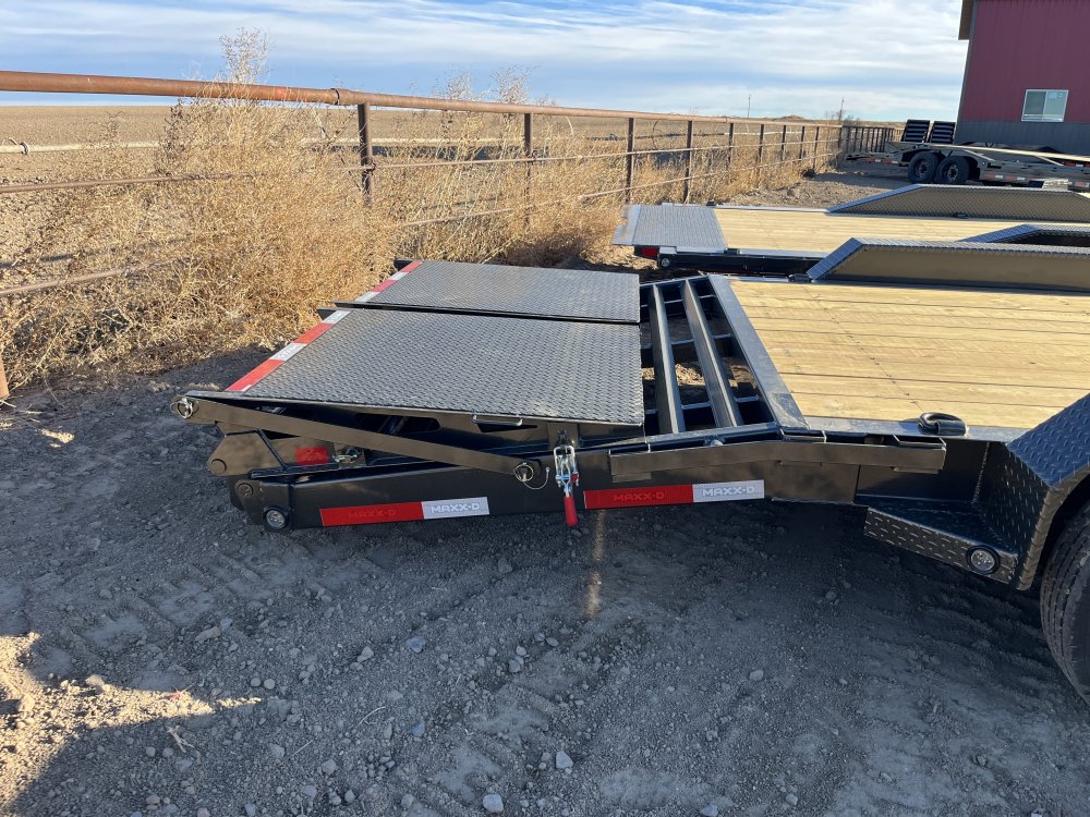 2026 Maxx-D 83"x22' Equipment Trailer