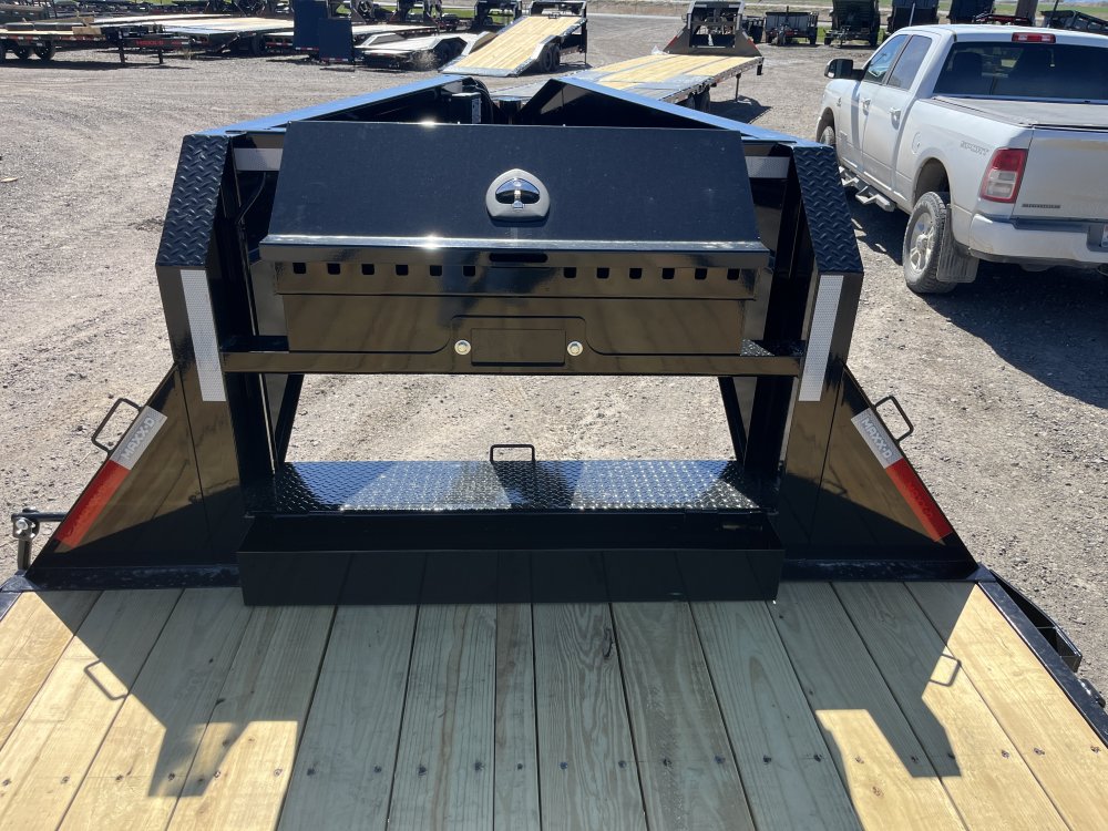 2026 Maxx-D 102"x25' Gooseneck Trailer