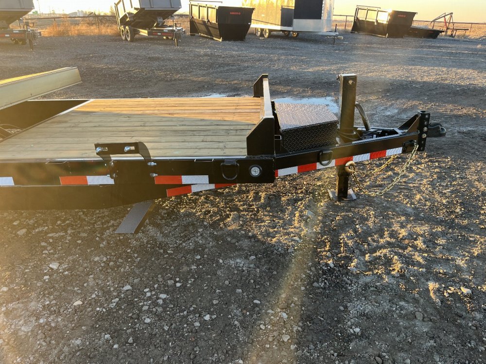2025 Versatile Trailers 82"x22' Equipment Trailer