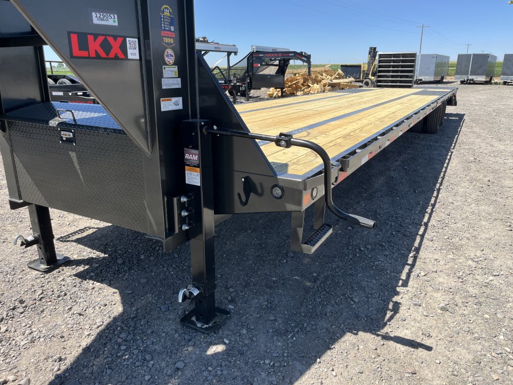 2026 Maxx-D Trailers 102"x40' Gooseneck Trailer