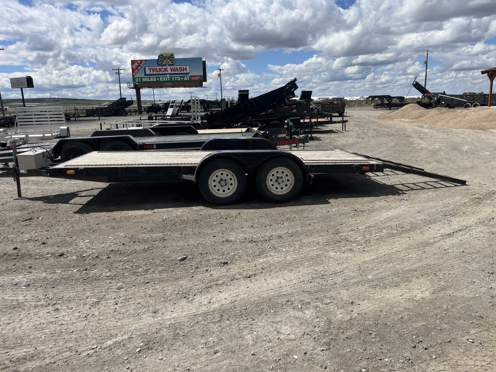 2002 C&B Trailers 80"x16' Car/Racing Trailer