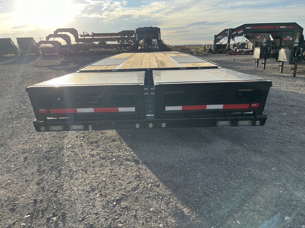 2026 Maxx-D Trailers 102"x32' Gooseneck Trailer