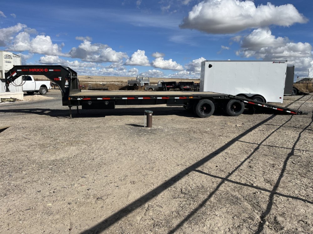 2027 Maxx-D 102"x32' Equipment Trailer