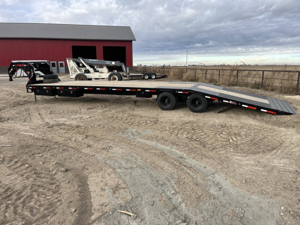 2027 Maxx-D 102"x40' Gooseneck Trailer