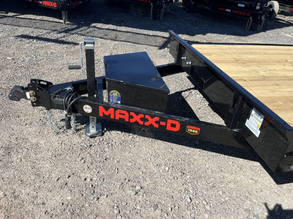 2026 Maxx-D 83"x18' Car/Racing Trailer