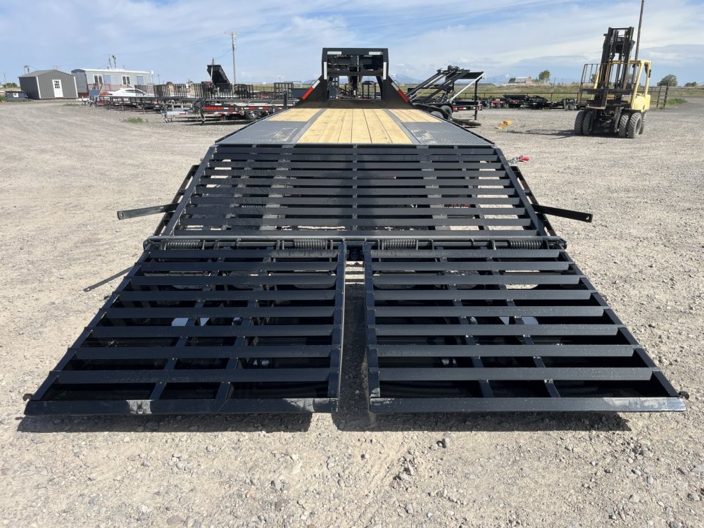 2026 Maxx-D Trailers 102"x25' Gooseneck Trailer