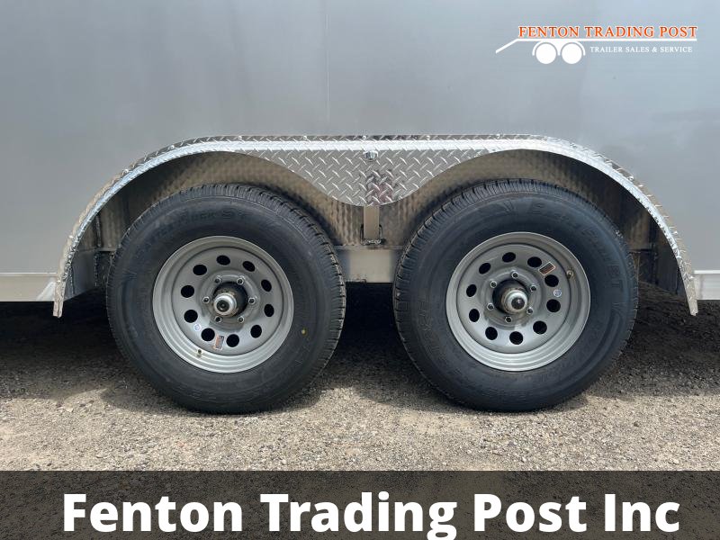 Legend 8.5x22 Thunder V-Nose - 8.5X22TVTA35 Enclosed Car Hauler