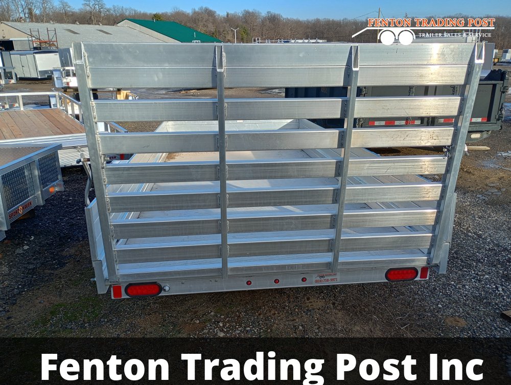 Used Aluma 6812H-ESA Utility