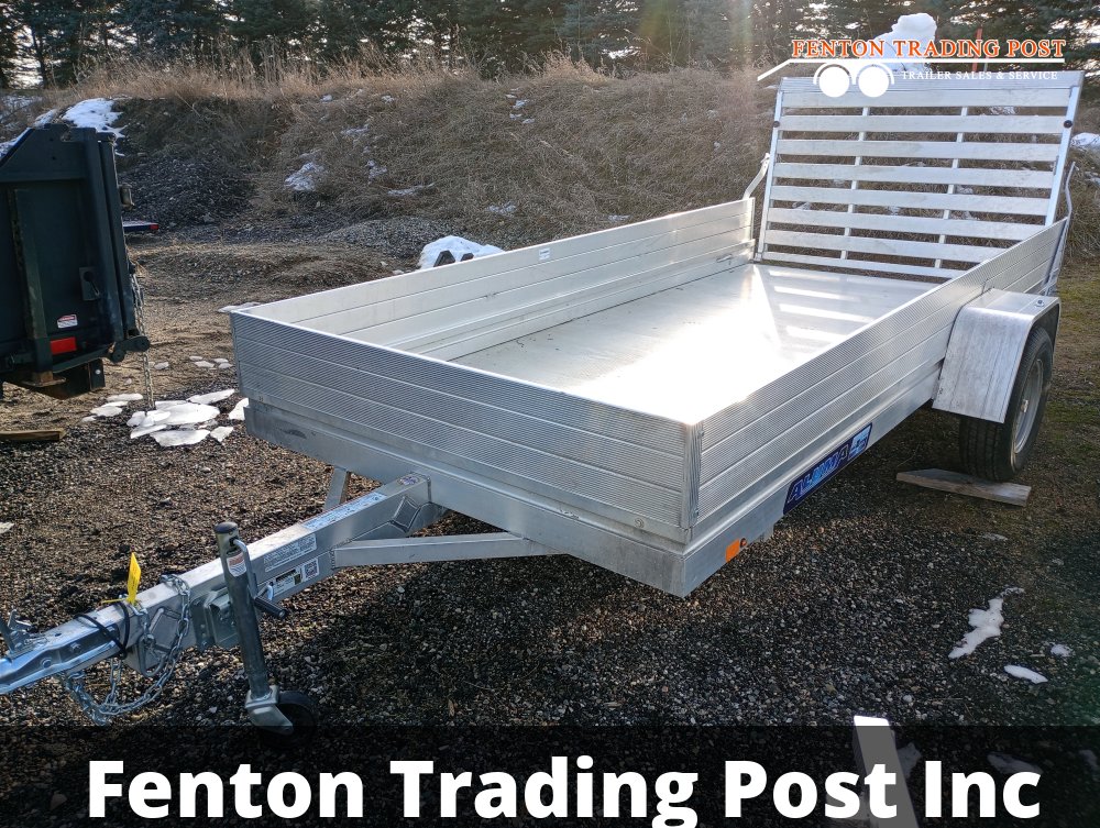 Used Aluma 6812H-ESA Utility