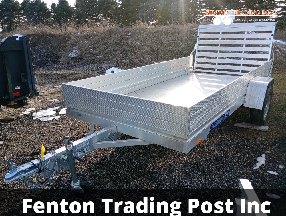 Used Aluma 6812H-ESA Utility