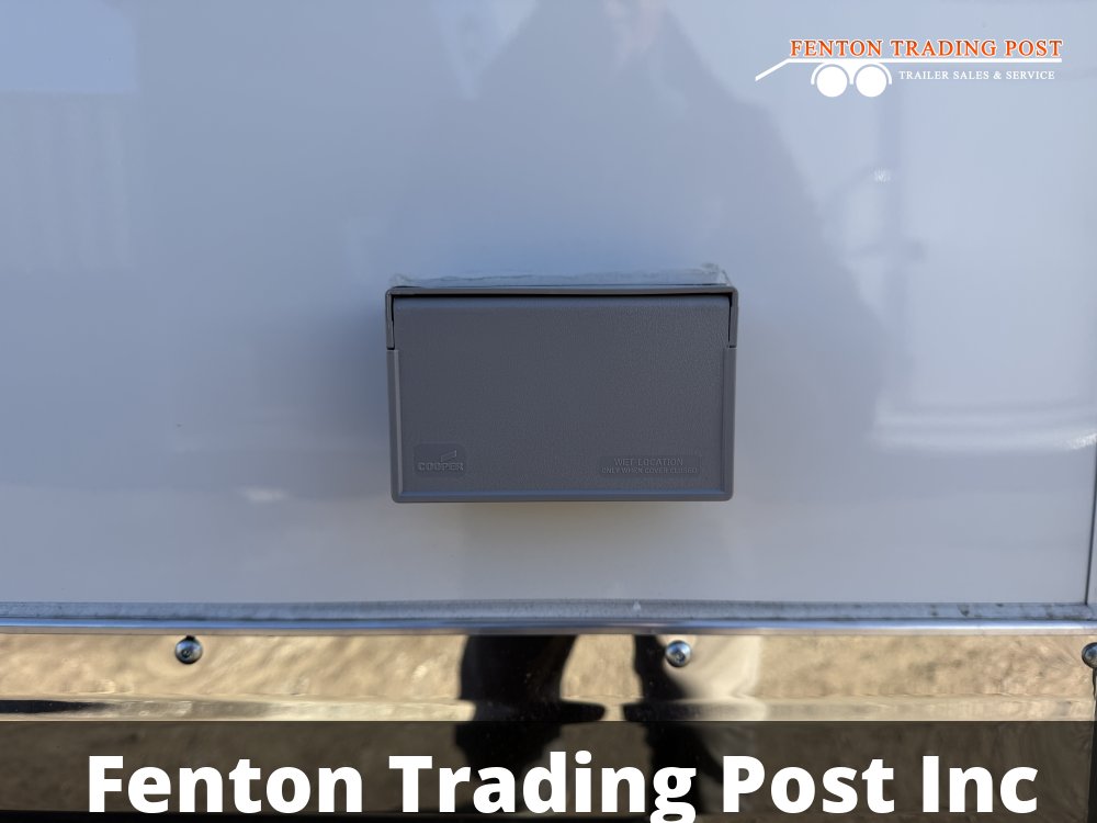 Legend 8x24 10K Deluxe Snow (8x20' Box + 4' V-Nose) - 8X24DSTA52 Snowmobile