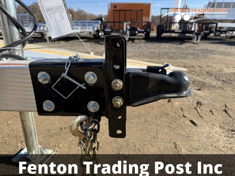 Legend 8x24 10K Deluxe Snow (8x20' Box + 4' V-Nose) - 8X24DSTA52 Snowmobile