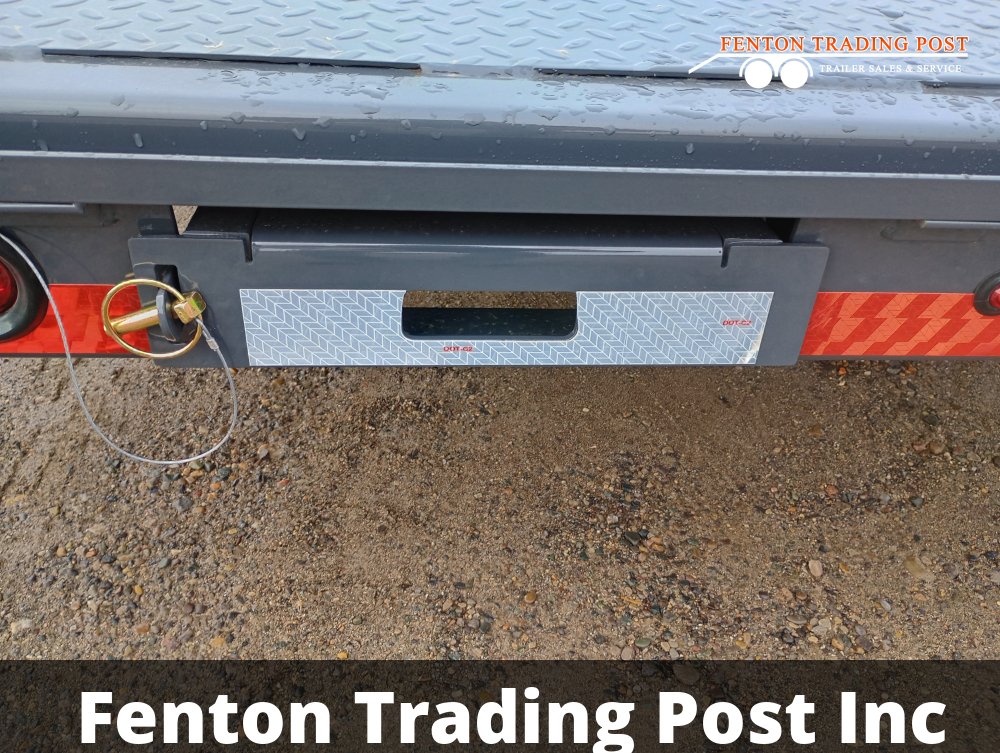 Lamar CC832025 - 7x20 10K Flatbed Car Hauler