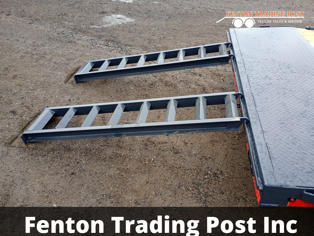 Lamar CC832025 - 7x20 10K Flatbed Car Hauler