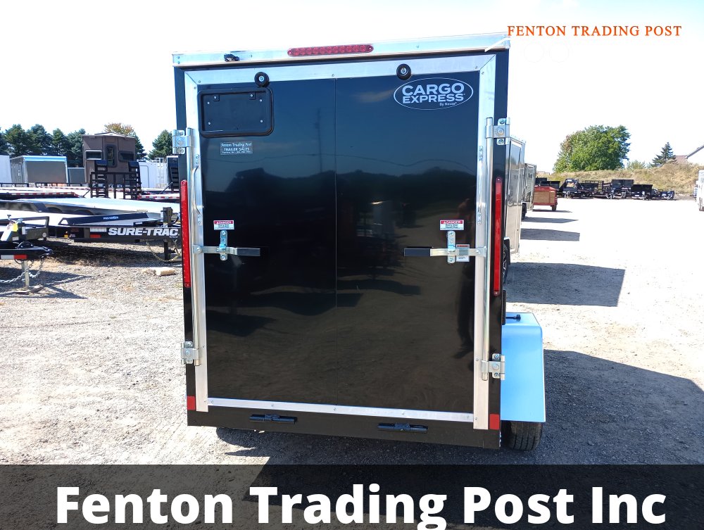 Cargo Express 5x8 XL SE Flat Top V-Nose Enclosed Cargo