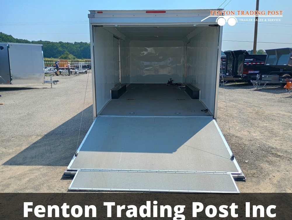 Used United USH-8.522TA52 - 8.5x22 Enclosed Car Hauler Enclosed Car Hauler